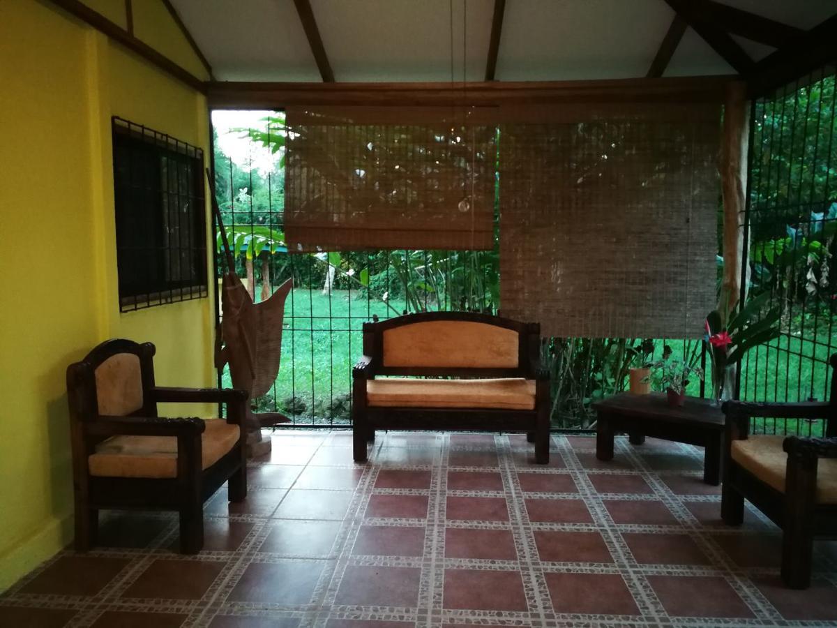 Casita Amarilla Villa Cahuita Exterior foto