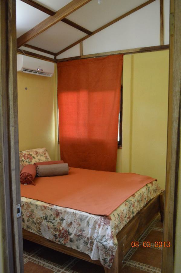 Casita Amarilla Villa Cahuita Exterior foto